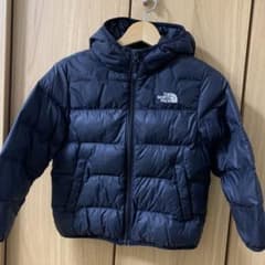 THE NORTH FACE フード付きダウンジャケット 120cmのサムネイル