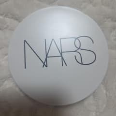 iPサンプル7枚付き.NARS ライトリフレクティング ルミナイジングパウダーのサムネイル