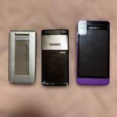 ジャンク ガラケー2つ スマートフォン1つ 部品取り - メルカリ