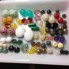 アクリルビーズ ヴィンテージ風 60個以上のサムネイル