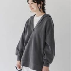 coca ピグメント深Ｖネックパーカー完売品のサムネイル