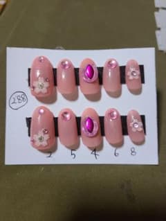 ネイルチップ★2個目からお値引きのサムネイル