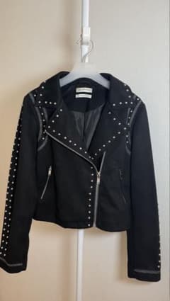 URBAN OUTFITTERS スタッズ スエード調 ライダースジャケット Mのサムネイル