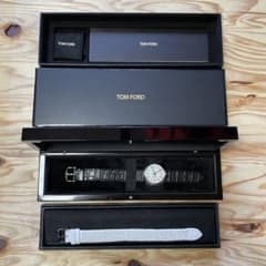 未使用品 TOM FORD 時計 N°002 クロコダイルレザー 替えベルト付き 