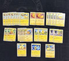 ポケモンカード 約30枚 ピカチュウ まとめ売り - メルカリ