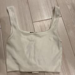 ZARA リブニットビスチェ ホワイト 新品タグ付きのサムネイル