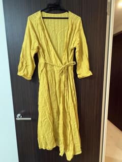 イエロー ロングワンピース 七分袖のサムネイル