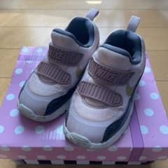 NIKE ピンク　14cmのサムネイル