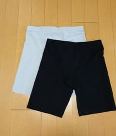 UNIQLO ボディシェイパー ノンラインショーツレギュラー4分丈  2枚セットのサムネイル