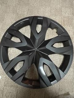 値下げ可新品未使用プリウスホイールキャップ4個セットのサムネイル