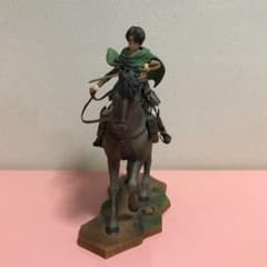 進撃の巨人 リヴァイ騎馬 フィギュアのサムネイル