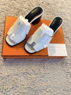 HERMES サンダル ホワイト 36のサムネイル