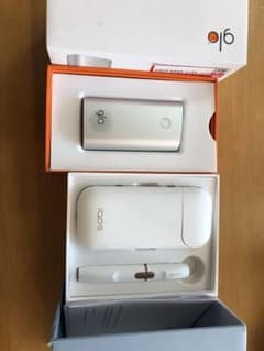 未使用ジャンク 付属品新品 IQOSとグロー おまけ付のサムネイル