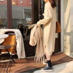 ニットワンピースのサムネイル