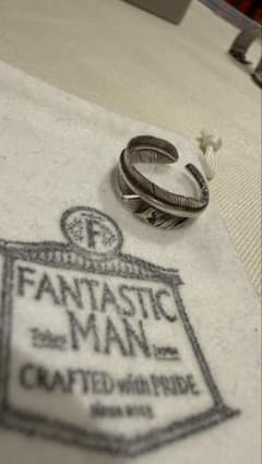 FANTASTIC MAN フェザーリング シルバーのサムネイル