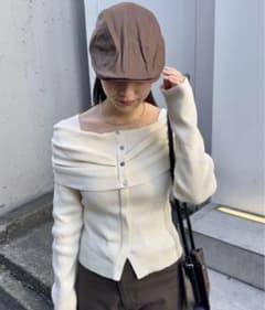 オフショルデザインリブニットのサムネイル