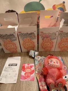 POP MART THE MONSTER LABUBU LOVEのサムネイル