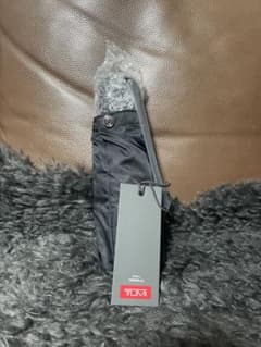 TUMI 折りたたみ傘 ブラック 未使用品 タグ付きのサムネイル
