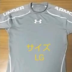 アンダーアーマー  Tシャツのサムネイル
