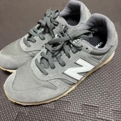 New Balance スニーカー グレーのサムネイル