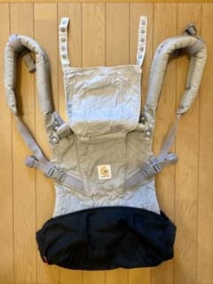 エルゴベビー 目立った汚れなし 抱っこ紐 エルゴアダプト　収納カバー付きのサムネイル