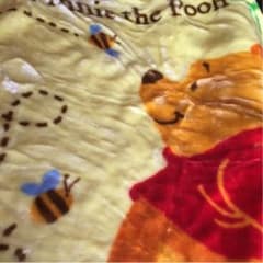 プーさんのひざ掛けのサムネイル