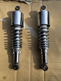 GN125H  純正サスペンションのサムネイル