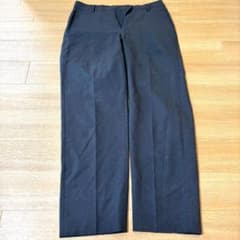ユニクロU レギュラーフィットテーパードパンツ ダークグレー w73cmのサムネイル