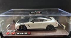 Nissan GT-R Nismo 1/24 スナップカー - メルカリ