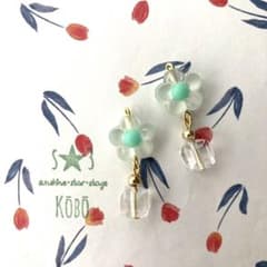 No.73 ハンドメイド　イヤリング　花　子供用のサムネイル