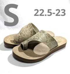 【未使用】パイソン柄 トングサンダル S 22.5-23 ベージュ 軽量のサムネイル