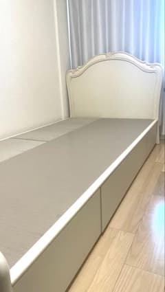 ホワイト シングルベッドフレーム クラシック、大塚家具 ホワイト シングルベッドフレーム クラシック、大塚家具 - メルカリ