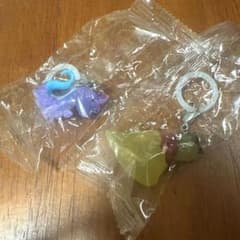 モンスターズ・インク めじるしアクセサリー 2種セット ガチャのサムネイル