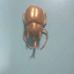 カブトムシ フィギュア ゴールドカラーのサムネイル