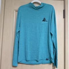 新品！patagonia CHOUINARD フーディーキャプリーン - メルカリ