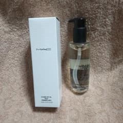M・A・C クレンズ オフ オイルのサムネイル