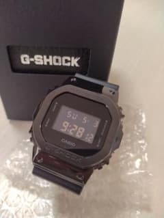96）【美品】G-SHOCK GM-5600B ブラック デジタル - メルカリ