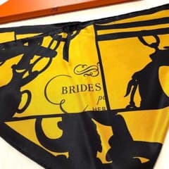 エルメス　スカーフ　ポワントゥ　BRIDES de GALA 無秩序　三角箱付き
