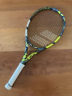 バボラ　BabolaT テニスラケット pure 価格.com - 価格比較 (テニスラケット) ライト ピュアアエロ バボラ JR26 lite aero ラケット(硬式用)