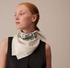 HERMES　エルメス　カレ70　ブリッド・ガラ・バンダナ・ドット　スカーフ カレ 70 《ブリッド・ガラ・バンダナ・ドット》 - ブルー | Hermès