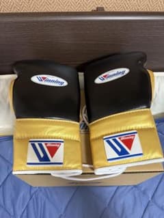 ウイニング winning ボクシンググローブ 18オンス 黒／金　紐式 ウイニング winning ボクシンググローブ 18オンス 黒／金 紐式 - メルカリ