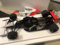 オートアート 1/18 マクラーレンMP4/6 日本GP A.セナ マルボロ仕様