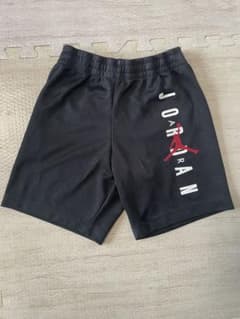 JORDAN ハーフパンツ ブラック 104-110cmのサムネイル