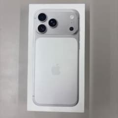 Apple iPhone 17 Pro Max 256GB シルバー - メルカリ