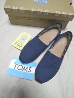 pomeさま専用 TOMS Classic Navy Canvasのサムネイル