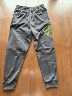 adidas トレーニングパンツ 黒　160のサムネイル