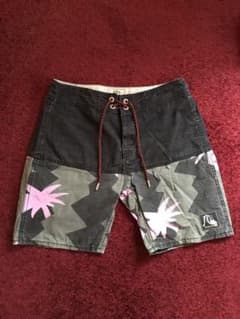値下げしました！ハーフパンツ ショートパンツ 水着 海パン クイックシルバーのサムネイル