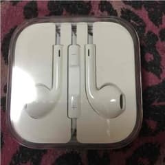 アップル純正未使用イヤホン美品のサムネイル