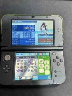 New Nintendo 3DS LL ブラック カセット充電器付きのサムネイル