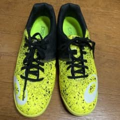 asics アシックス　27センチ　フットサル　サッカー　シューズ　室内のサムネイル